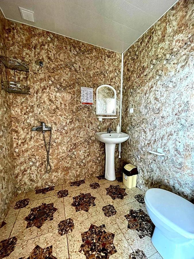 Отель Live Inn Уреки Экстерьер фото