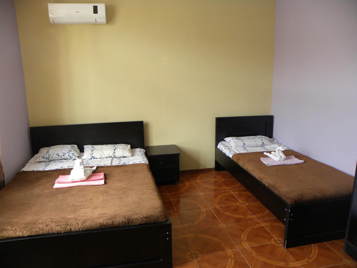 Отель Live Inn Уреки Экстерьер фото
