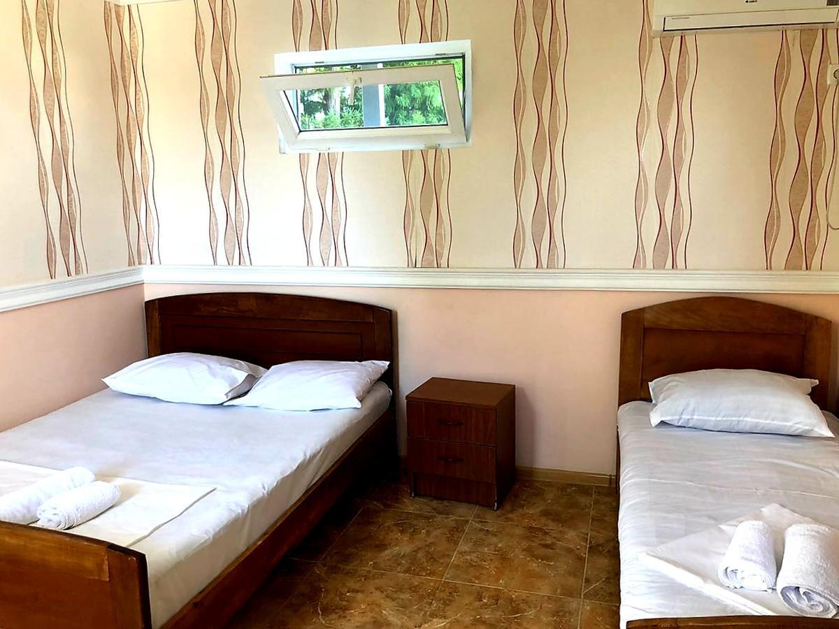 Отель Live Inn Уреки Экстерьер фото